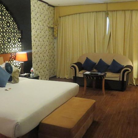 The Park Hotel Formerly Dubai Rom bilde